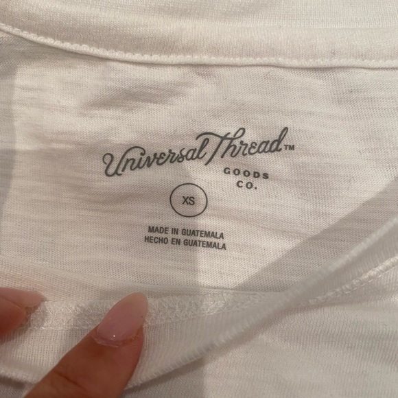 Cute graphic tee - Picture 2 of 2